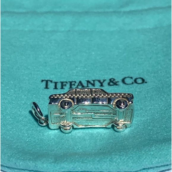 AUTH RARE vintage Tiffany & Co. taxi cab charm/pendant🚕 - Picture 9 of 17